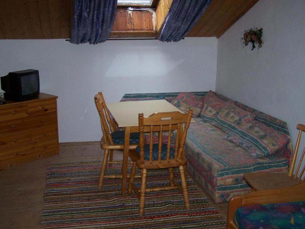 Pension Holzknechthof Am See นอยชติฟ อิม ชตูไปทัล ห้อง รูปภาพ