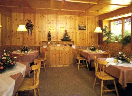 Pension Holzknechthof Am See นอยชติฟ อิม ชตูไปทัล ภายนอก รูปภาพ
